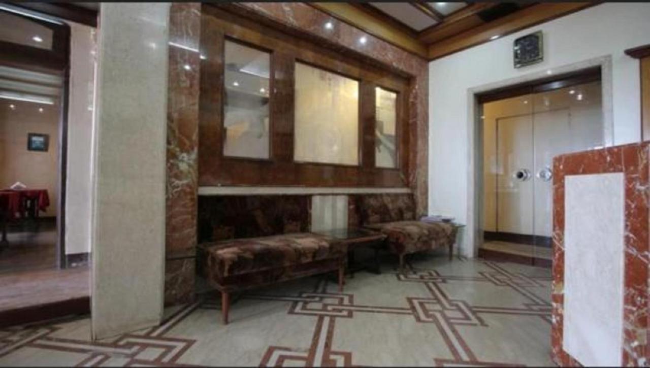 Strand Hotel, Colaba Mumbai Bagian luar foto